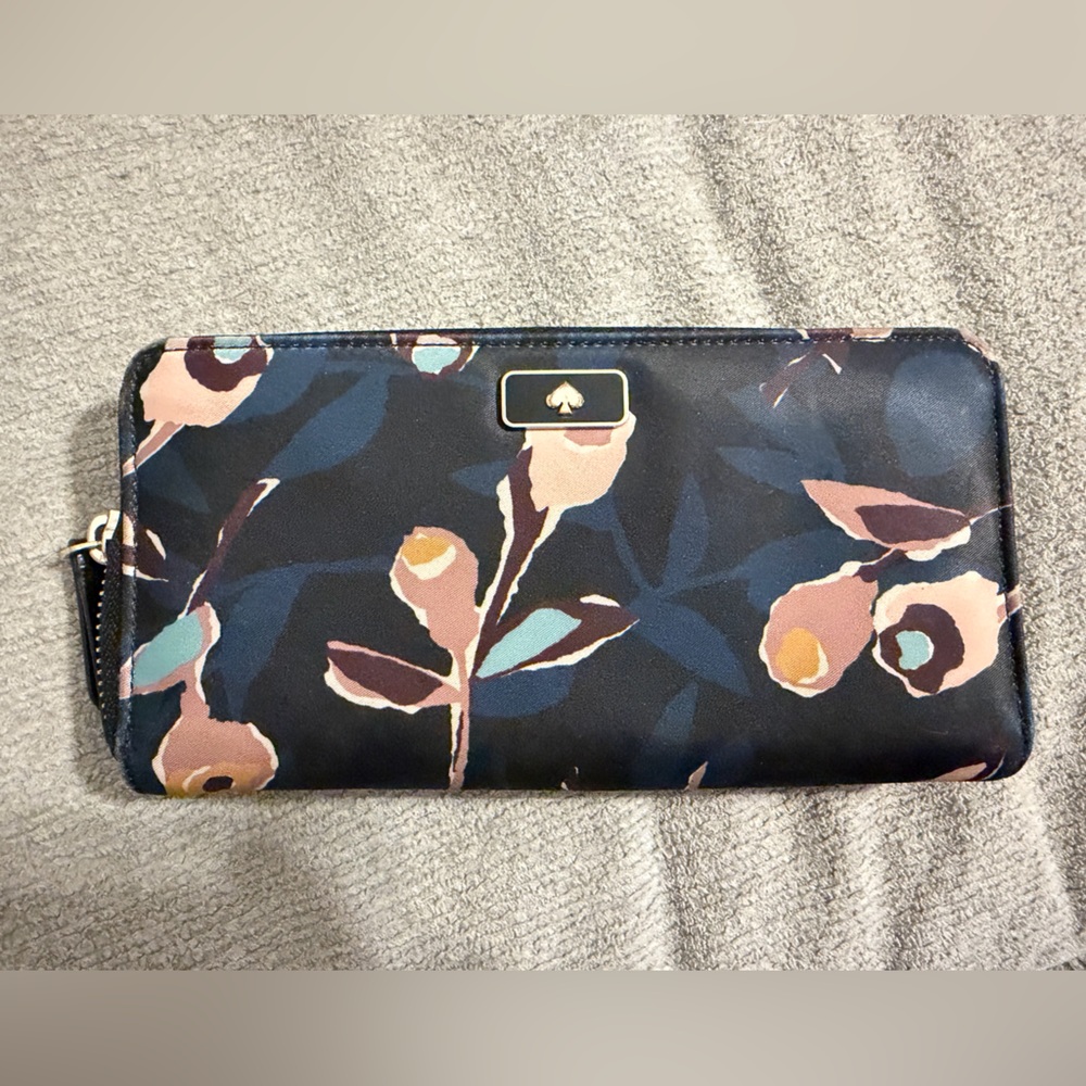 EUC Kate Spade Large Continental Wallet Dawn Paper Rose - Black Navy Pink Large